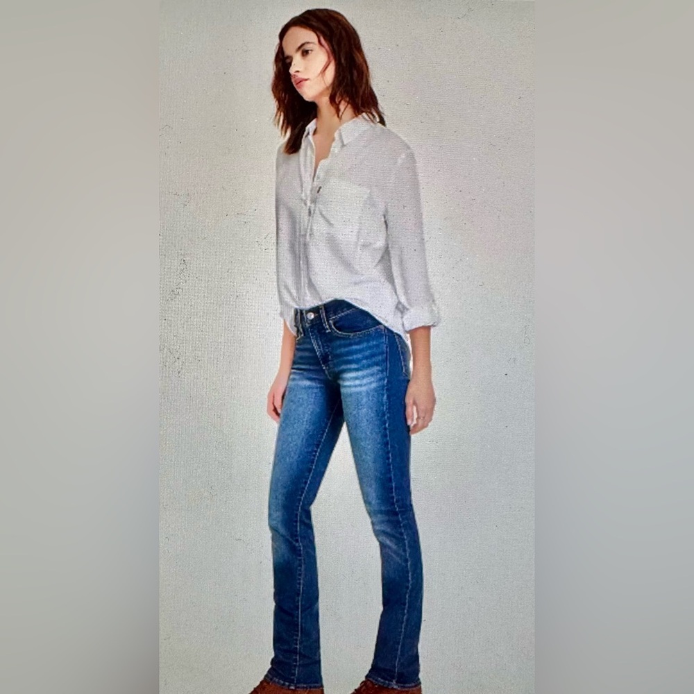 NWOT Women's Levi's 314 Shaping Straight Jeans Size 29